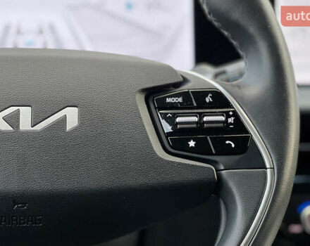 Бежевый Киа EV6, объемом двигателя 0 л и пробегом 2 тыс. км за 31850 $, фото 11 на Automoto.ua