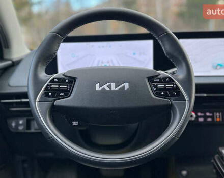 Бежевый Киа EV6, объемом двигателя 0 л и пробегом 2 тыс. км за 31850 $, фото 9 на Automoto.ua