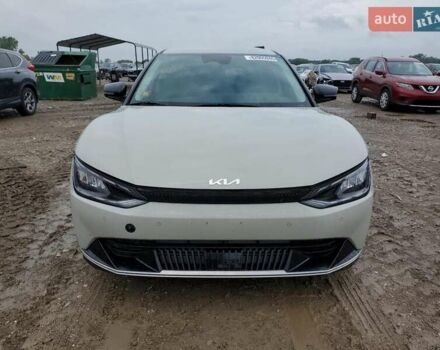 Бежевий Кіа EV6, об'ємом двигуна 0 л та пробігом 15 тис. км за 13500 $, фото 4 на Automoto.ua