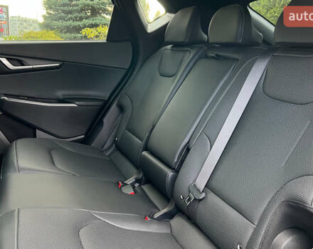 Бежевый Киа EV6, объемом двигателя 0 л и пробегом 2 тыс. км за 31850 $, фото 27 на Automoto.ua