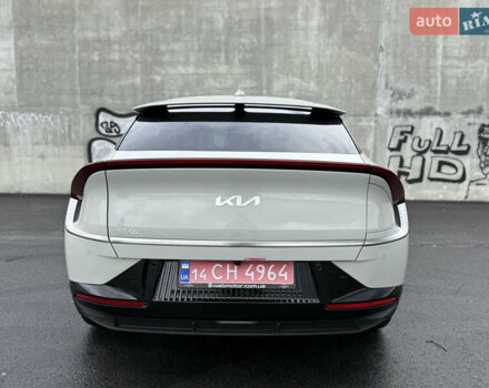 Бежевый Киа EV6, объемом двигателя 0 л и пробегом 1 тыс. км за 31850 $, фото 4 на Automoto.ua