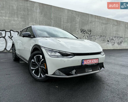Бежевый Киа EV6, объемом двигателя 0 л и пробегом 1 тыс. км за 31850 $, фото 1 на Automoto.ua