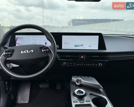 Бежевый Киа EV6, объемом двигателя 0 л и пробегом 1 тыс. км за 31850 $, фото 9 на Automoto.ua