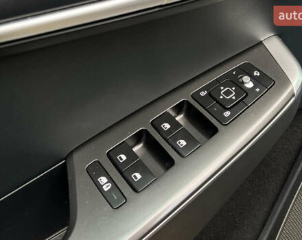 Бежевый Киа EV6, объемом двигателя 0 л и пробегом 2 тыс. км за 31850 $, фото 19 на Automoto.ua