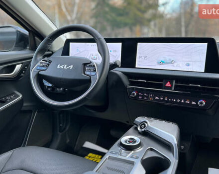 Бежевый Киа EV6, объемом двигателя 0 л и пробегом 2 тыс. км за 31850 $, фото 25 на Automoto.ua