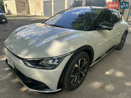 Кіа EV6 2022 у Кривому Розі на Automoto.ua Бежевий Кіа EV6, об'ємом двигуна 0 л та пробігом 36 тис. км за 22799 $, фото 1 на Automoto.ua