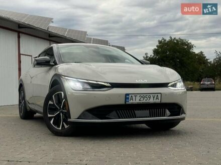 Кіа EV6 2023 у Івано-Франківську на Automoto.ua Бежевий Кіа EV6, об'ємом двигуна 0 л та пробігом 33 тис. км за 25750 $, фото 1 на Automoto.ua