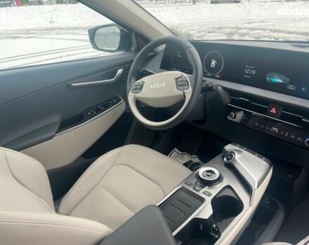 Черный Киа EV6, объемом двигателя 0 л и пробегом 59 тыс. км за 25340 $, фото 41 на Automoto.ua