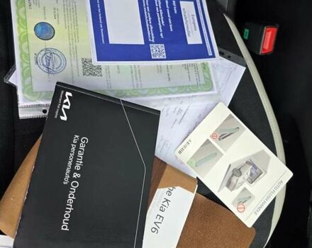 Черный Киа EV6, объемом двигателя 0 л и пробегом 49 тыс. км за 28900 $, фото 11 на Automoto.ua