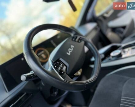 Черный Киа EV6, объемом двигателя 0 л и пробегом 83 тыс. км за 27200 $, фото 60 на Automoto.ua