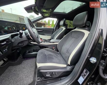Черный Киа EV6, объемом двигателя 0 л и пробегом 49 тыс. км за 28900 $, фото 24 на Automoto.ua