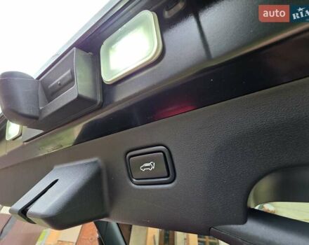 Черный Киа EV6, объемом двигателя 0 л и пробегом 49 тыс. км за 28900 $, фото 17 на Automoto.ua