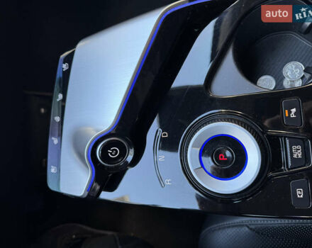 Чорний Кіа EV6, об'ємом двигуна 0 л та пробігом 89 тис. км за 24800 $, фото 9 на Automoto.ua