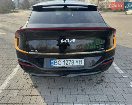 Черный Киа EV6, объемом двигателя 0 л и пробегом 80 тыс. км за 29500 $, фото 18 на Automoto.ua