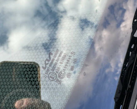 Чорний Кіа EV6, об'ємом двигуна 0 л та пробігом 30 тис. км за 29000 $, фото 21 на Automoto.ua