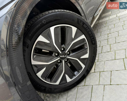 Черный Киа EV6, объемом двигателя 0 л и пробегом 54 тыс. км за 23999 $, фото 12 на Automoto.ua