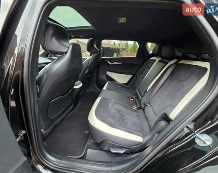 Черный Киа EV6, объемом двигателя 0 л и пробегом 49 тыс. км за 28900 $, фото 27 на Automoto.ua