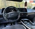 Черный Киа EV6, объемом двигателя 0 л и пробегом 94 тыс. км за 26300 $, фото 69 на Automoto.ua