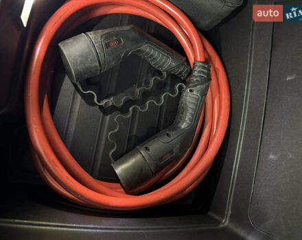 Черный Киа EV6, объемом двигателя 0 л и пробегом 80 тыс. км за 29500 $, фото 8 на Automoto.ua