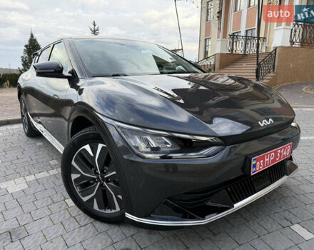 Черный Киа EV6, объемом двигателя 0 л и пробегом 54 тыс. км за 23999 $, фото 3 на Automoto.ua