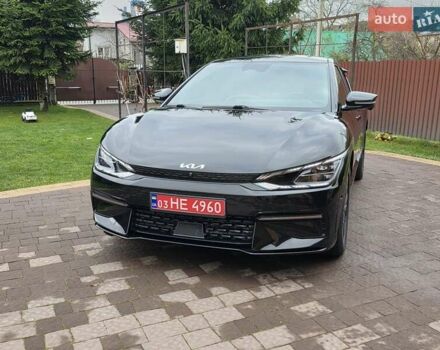 Черный Киа EV6, объемом двигателя 0 л и пробегом 49 тыс. км за 28900 $, фото 5 на Automoto.ua