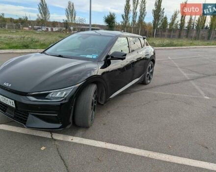 Чорний Кіа EV6, об'ємом двигуна 0 л та пробігом 92 тис. км за 28500 $, фото 2 на Automoto.ua