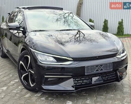 Черный Киа EV6, объемом двигателя 0 л и пробегом 55 тыс. км за 25500 $, фото 2 на Automoto.ua