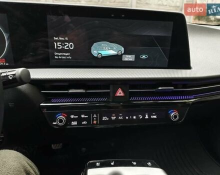 Черный Киа EV6, объемом двигателя 0 л и пробегом 47 тыс. км за 25800 $, фото 3 на Automoto.ua