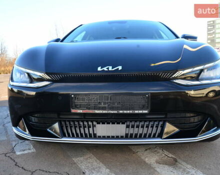 Черный Киа EV6, объемом двигателя 0 л и пробегом 79 тыс. км за 25450 $, фото 1 на Automoto.ua
