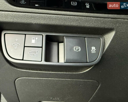 Черный Киа EV6, объемом двигателя 0 л и пробегом 129 тыс. км за 25555 $, фото 47 на Automoto.ua