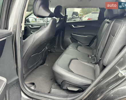 Черный Киа EV6, объемом двигателя 0 л и пробегом 123 тыс. км за 18900 $, фото 31 на Automoto.ua