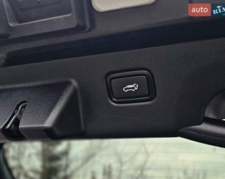 Черный Киа EV6, объемом двигателя 0 л и пробегом 55 тыс. км за 25500 $, фото 97 на Automoto.ua