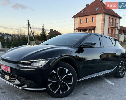 Черный Киа EV6, объемом двигателя 0 л и пробегом 129 тыс. км за 25555 $, фото 1 на Automoto.ua