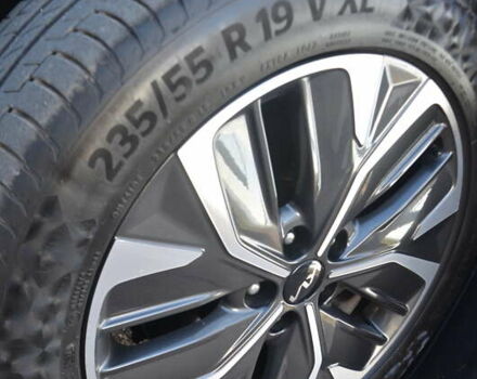 Черный Киа EV6, объемом двигателя 0 л и пробегом 79 тыс. км за 25450 $, фото 68 на Automoto.ua