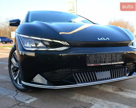Черный Киа EV6, объемом двигателя 0 л и пробегом 79 тыс. км за 25450 $, фото 2 на Automoto.ua