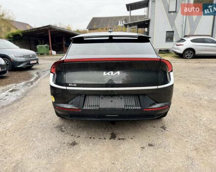 Черный Киа EV6, объемом двигателя 0 л и пробегом 123 тыс. км за 18900 $, фото 8 на Automoto.ua