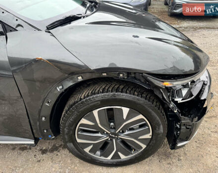 Черный Киа EV6, объемом двигателя 0 л и пробегом 123 тыс. км за 18900 $, фото 40 на Automoto.ua