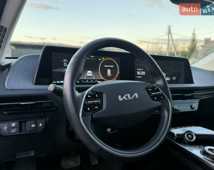 Черный Киа EV6, объемом двигателя 0 л и пробегом 129 тыс. км за 24999 $, фото 56 на Automoto.ua