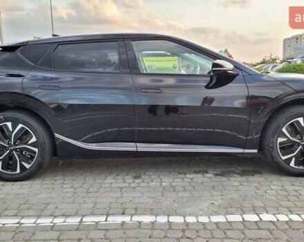 Черный Киа EV6, объемом двигателя 0 л и пробегом 51 тыс. км за 27200 $, фото 6 на Automoto.ua