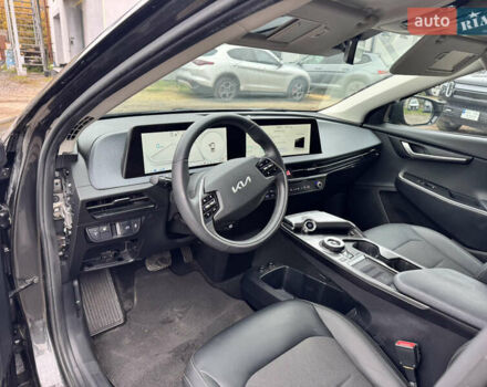 Черный Киа EV6, объемом двигателя 0 л и пробегом 123 тыс. км за 18900 $, фото 22 на Automoto.ua