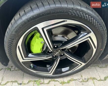 Черный Киа EV6, объемом двигателя 0 л и пробегом 50 тыс. км за 29500 $, фото 8 на Automoto.ua