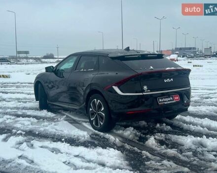 Чорний Кіа EV6, об'ємом двигуна 0 л та пробігом 59 тис. км за 25340 $, фото 6 на Automoto.ua
