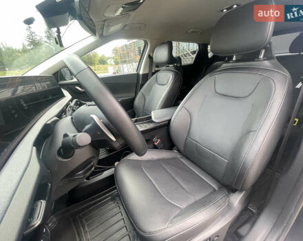 Чорний Кіа EV6, об'ємом двигуна 0 л та пробігом 59 тис. км за 25500 $, фото 114 на Automoto.ua