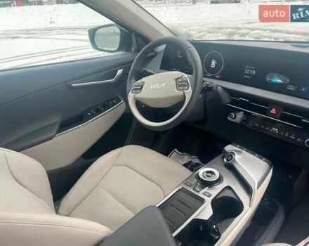 Чорний Кіа EV6, об'ємом двигуна 0 л та пробігом 59 тис. км за 25340 $, фото 41 на Automoto.ua