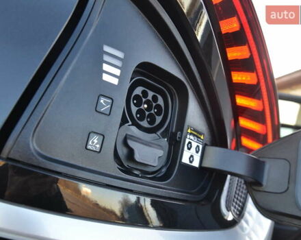 Черный Киа EV6, объемом двигателя 0 л и пробегом 79 тыс. км за 25450 $, фото 51 на Automoto.ua
