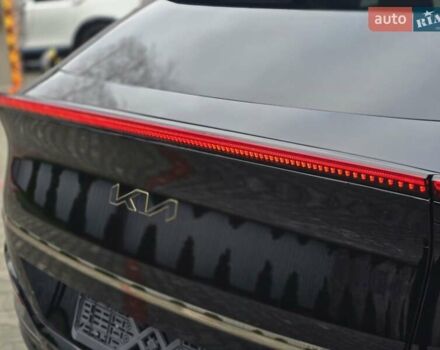 Черный Киа EV6, объемом двигателя 0 л и пробегом 55 тыс. км за 25500 $, фото 35 на Automoto.ua