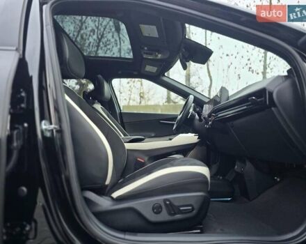 Черный Киа EV6, объемом двигателя 0 л и пробегом 55 тыс. км за 25500 $, фото 58 на Automoto.ua