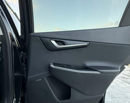 Черный Киа EV6, объемом двигателя 0 л и пробегом 129 тыс. км за 25555 $, фото 45 на Automoto.ua