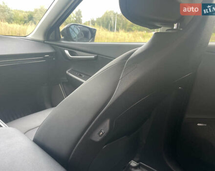 Чорний Кіа EV6, об'ємом двигуна 0 л та пробігом 59 тис. км за 25500 $, фото 102 на Automoto.ua