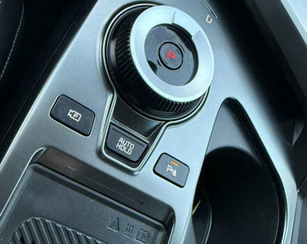 Черный Киа EV6, объемом двигателя 0 л и пробегом 129 тыс. км за 25555 $, фото 27 на Automoto.ua